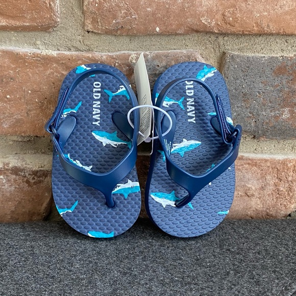 12-18M NWT Old Navy Shark Sandals - Picture 4 of 6